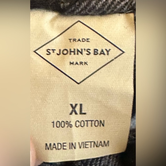 St, John’s Bay Buffalo Plaid Men's Pants - Black and Gray - Picture 3 of 4